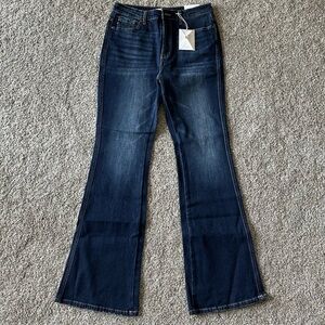 Kancan high-rise, flare jeans